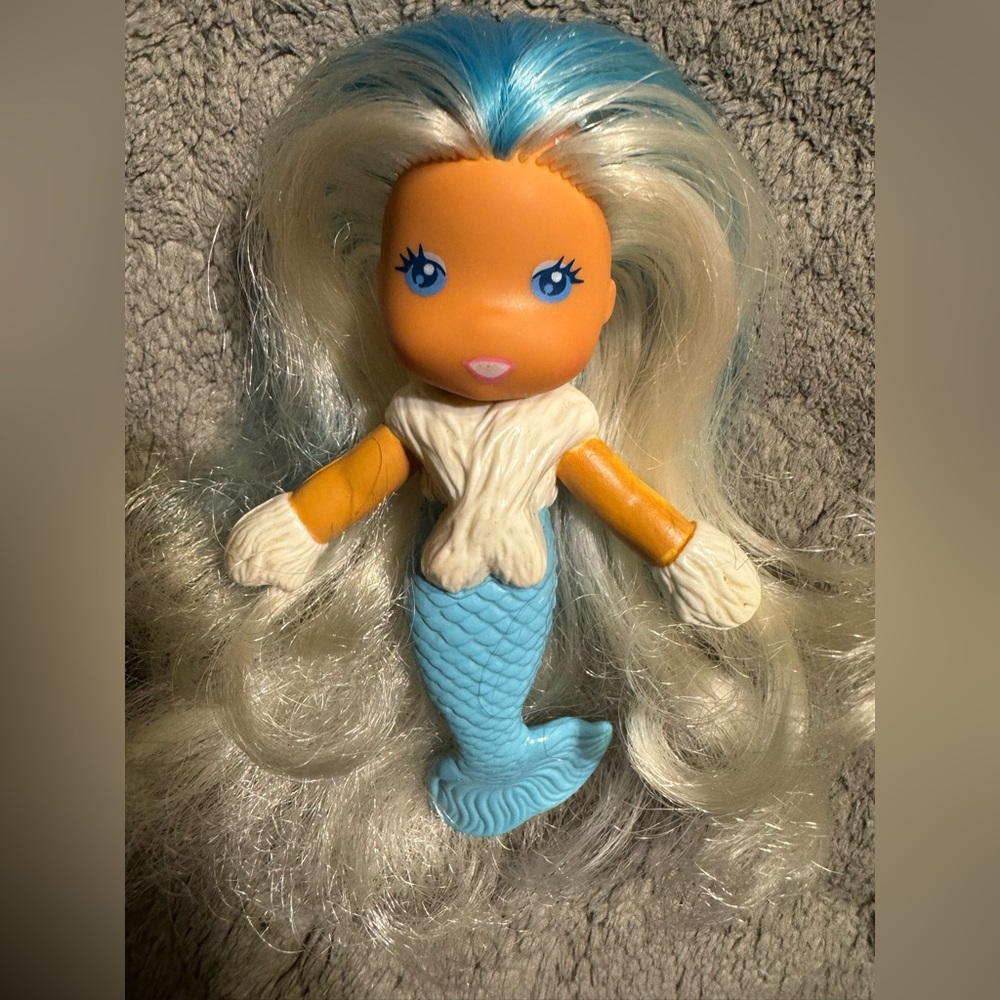 Vintage 1983 Sea Wees Icy Gal Kenner Frosty CPG Mermaid Doll Blue Tail